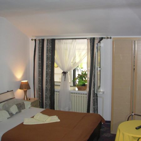 Hostel 021 Novi Sad Eksteriør billede