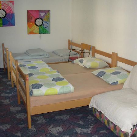 Hostel 021 Novi Sad Eksteriør billede